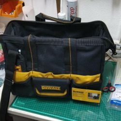 16 in. 33 Pocket Tool Bag, Black