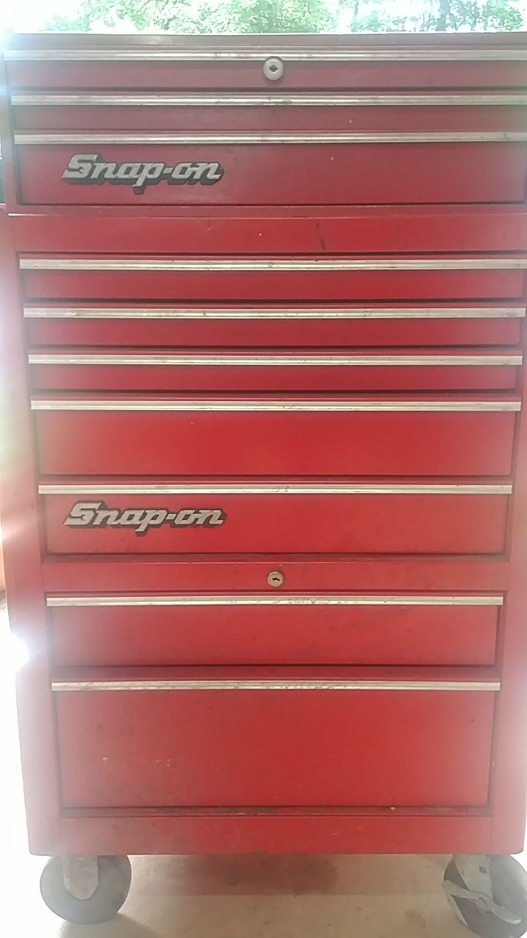 Snap on tool box