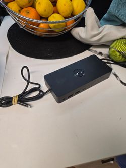 Dell D6000 Universal Docking Station – USB-C / USB 3.0 – DisplayLink