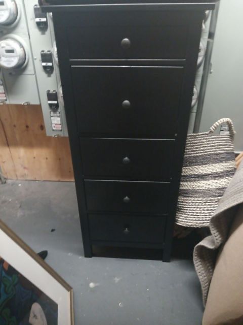 Dresser