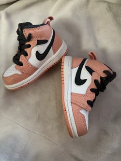 Toddler shoes  5c