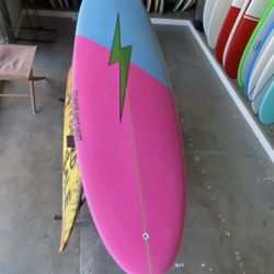 7'5 surfboard