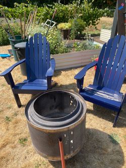 Fire pit and chair