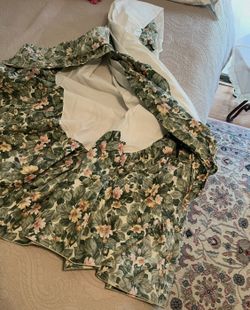 Queen Martha Stewart Floral Bed Skirt