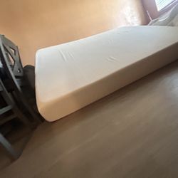 New Queen Memory Foam Mattress