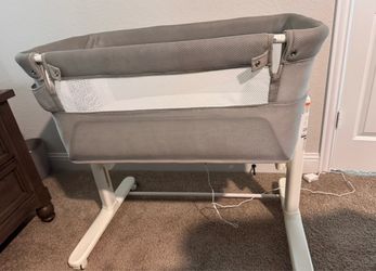 BASSINET - Brand New