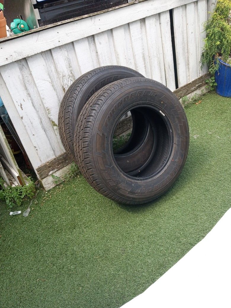 Tires 235 70R16