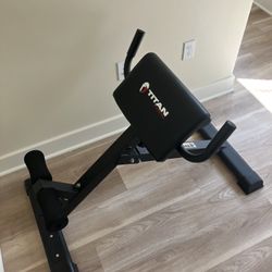 Back Extension Titan Fitness
