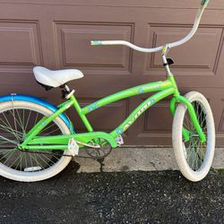 Green beach Cruiser bike bicycle