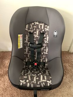 Cosco Scenera Next Car Seat - Travel Friendly!