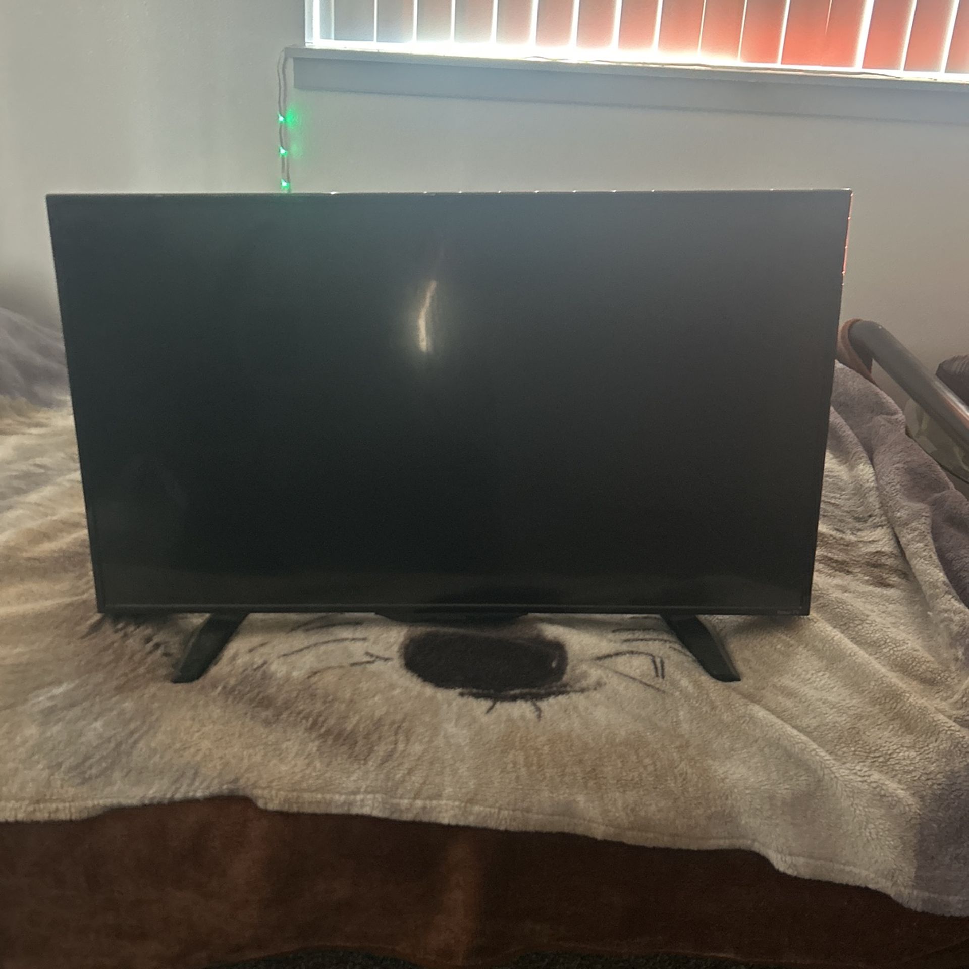 Insignia Tv 38inch