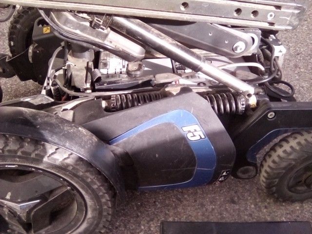 About A 8yr Old Promobil F5/Sold New For$26,000 Mom Hardly Used It It Is Of The Highest Quality