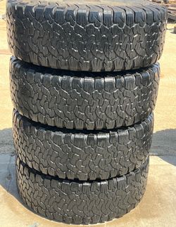 35x12.50r17