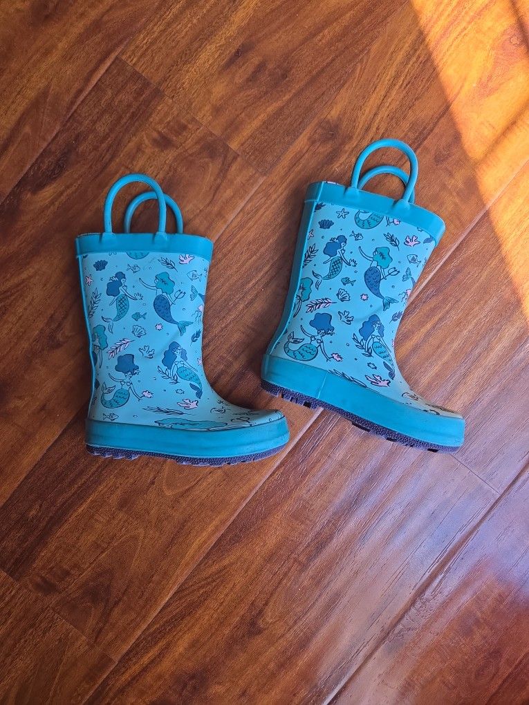 Rain Boots Size 6