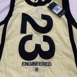 Men’s Medium New With Tags