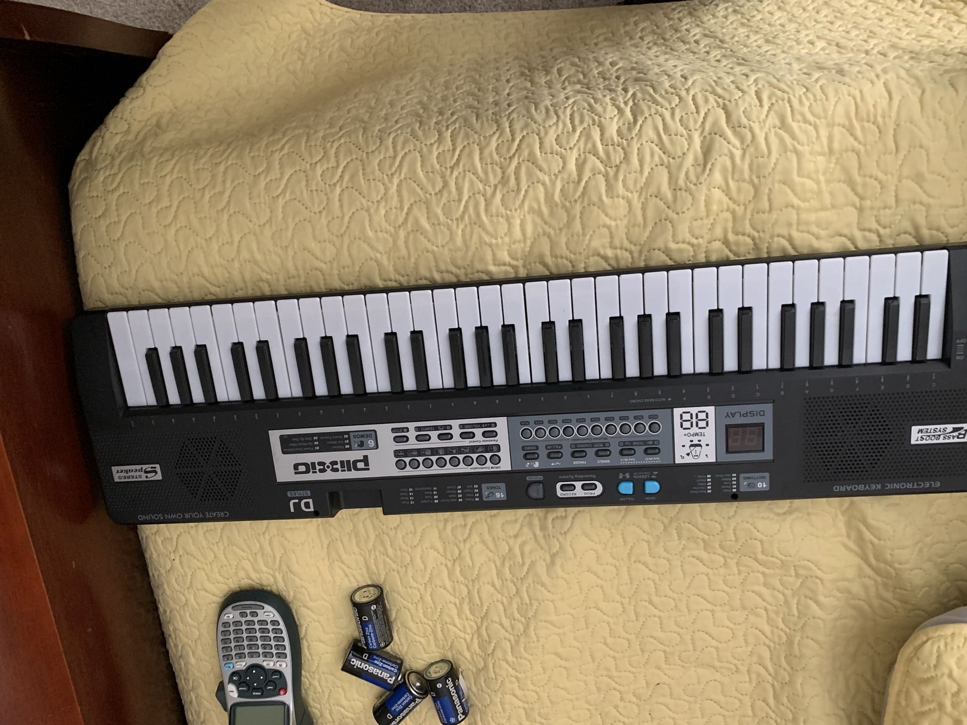 Small Electric Keyboard
