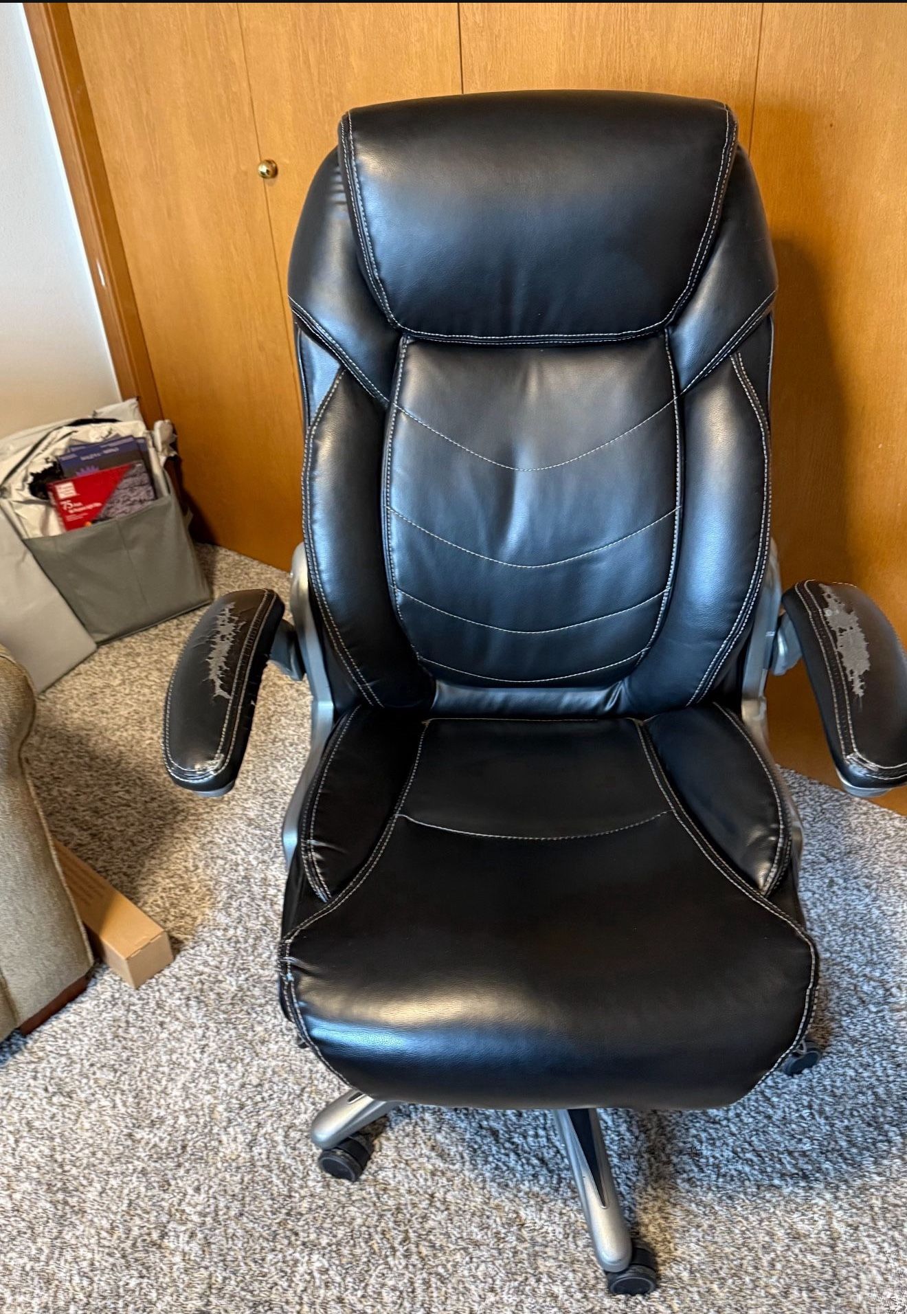Free Chair
