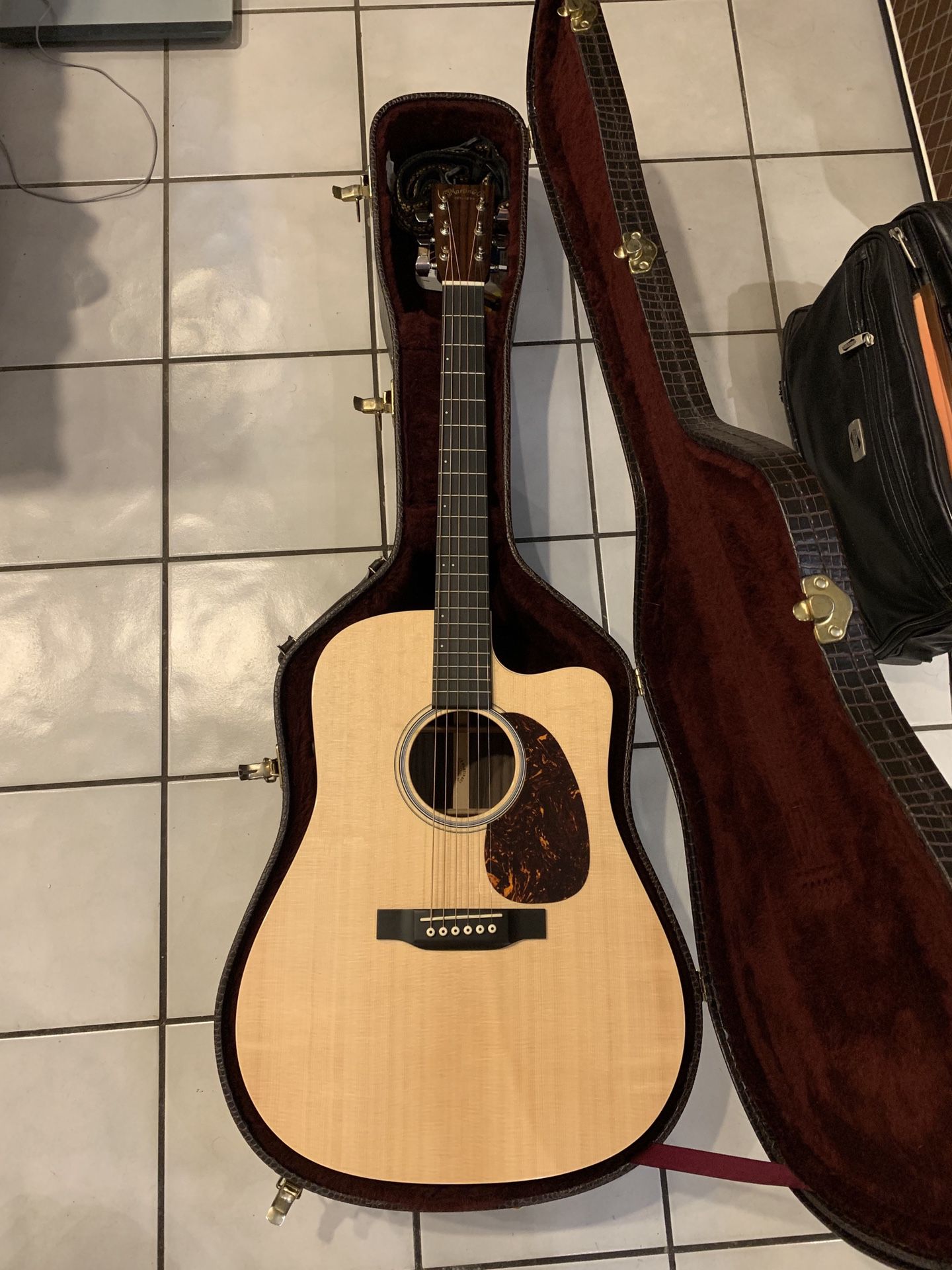 Martin DCPA4 Rosewood Acoustic Guitar with Fishman electronics