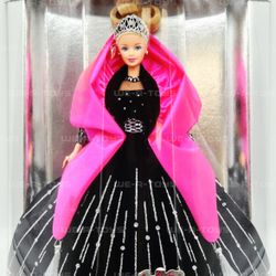 Holiday Barbie! 2003