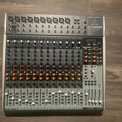 Behringer Music Mixer 