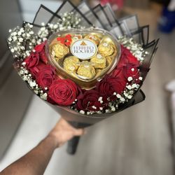 Flowers/ Roses / Ramo Buchon / Valentines/ 