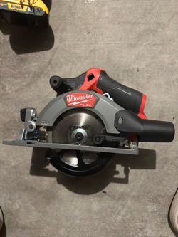 Milwaukee M12 Circular Saw
