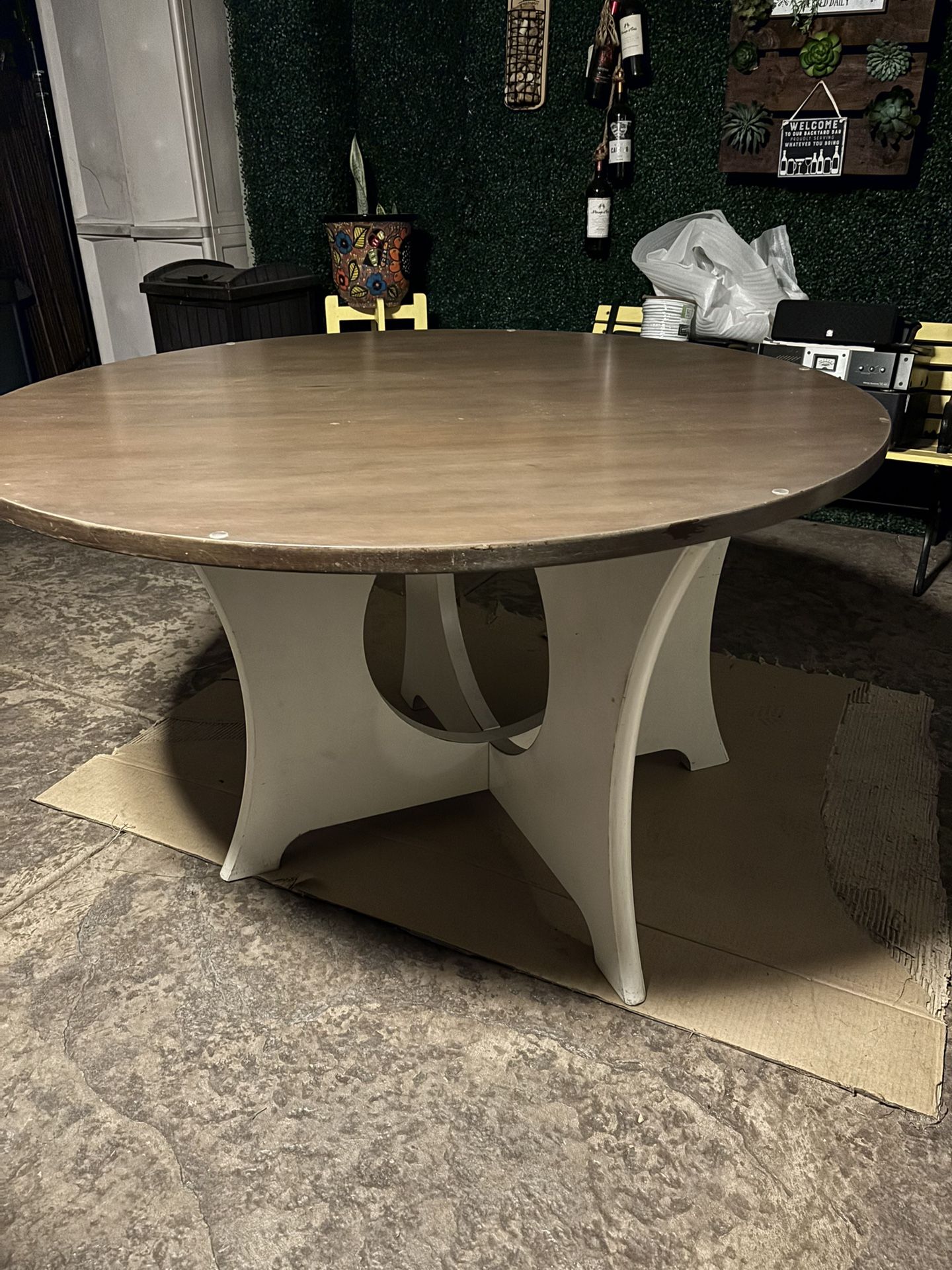 Round Dining Table