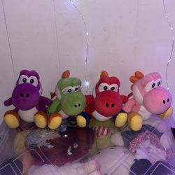 4 PCs 9” Super Mario Yoshi Stuffed Animal Set $7 Each or $25 For all