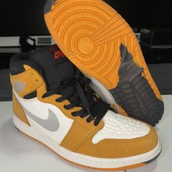 Jordan 1 Retro High Element Gore-Tex Light Curry