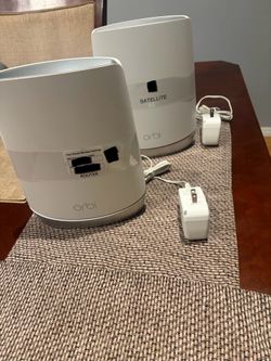 NETGEAR Orbi RBR750 Router + Satellite Mesh WiFi System (AC3000 Tri-Band)