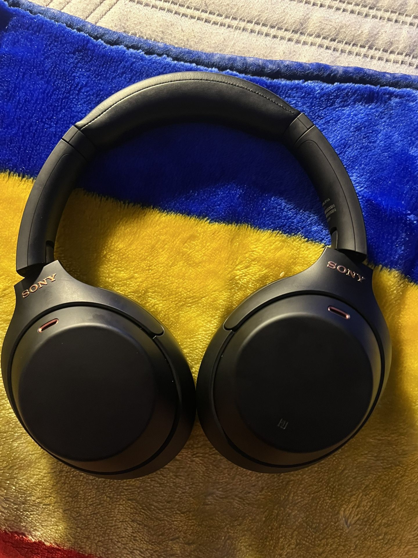 Sony XM4 Headphones