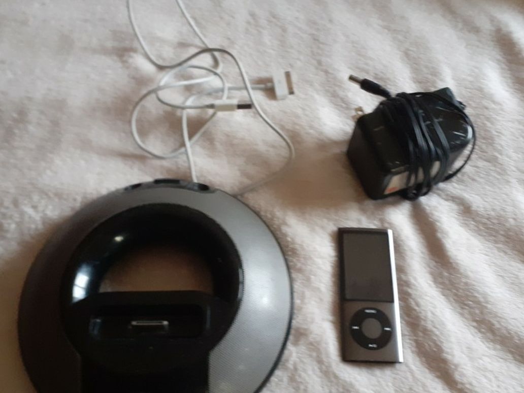 Ipod And JBL Speaker