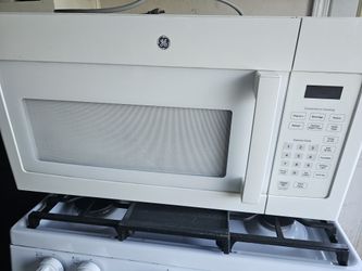 GE Over-the-Range Microwave ( White )