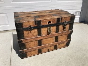 Antique big steamer trunk