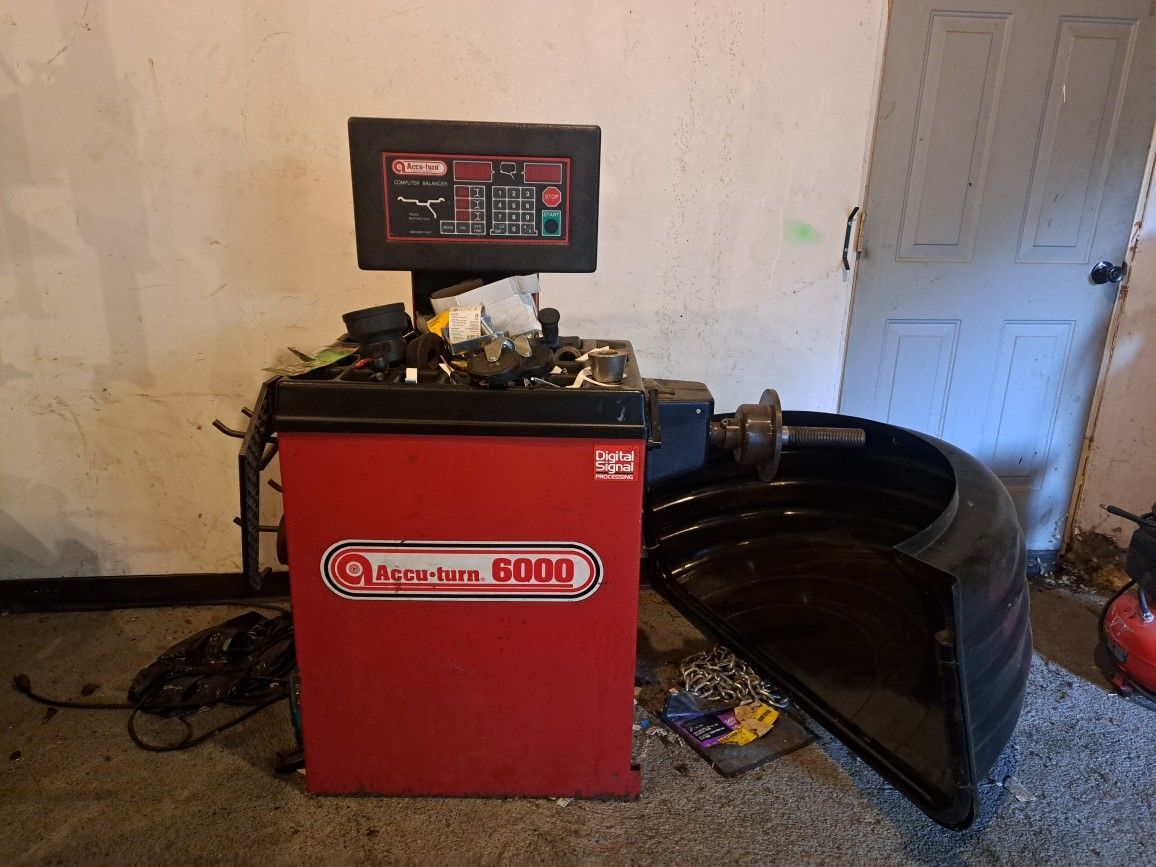 Tire Machine And Balancer