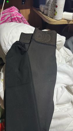 2 pair of black tights