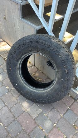 Goodyear wrangler 265/70R16