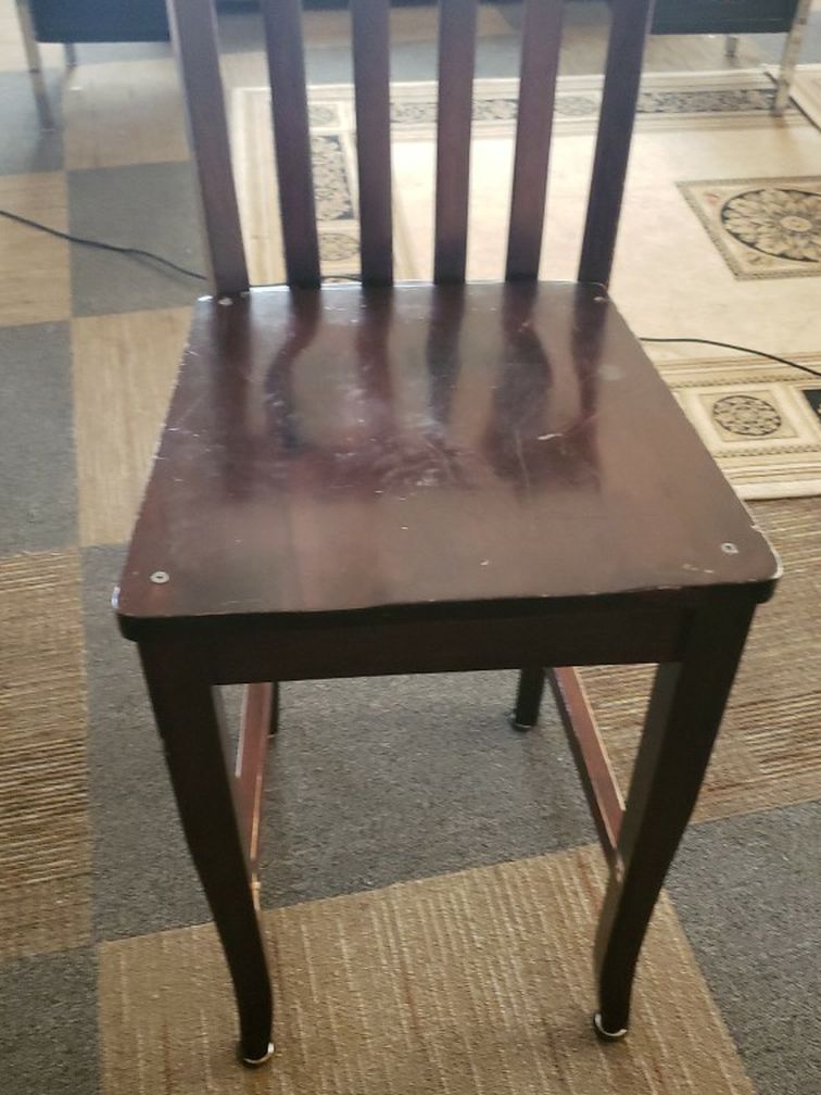 Free Chair