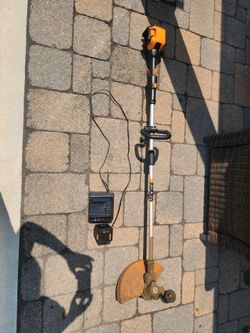 String / grass trimmer