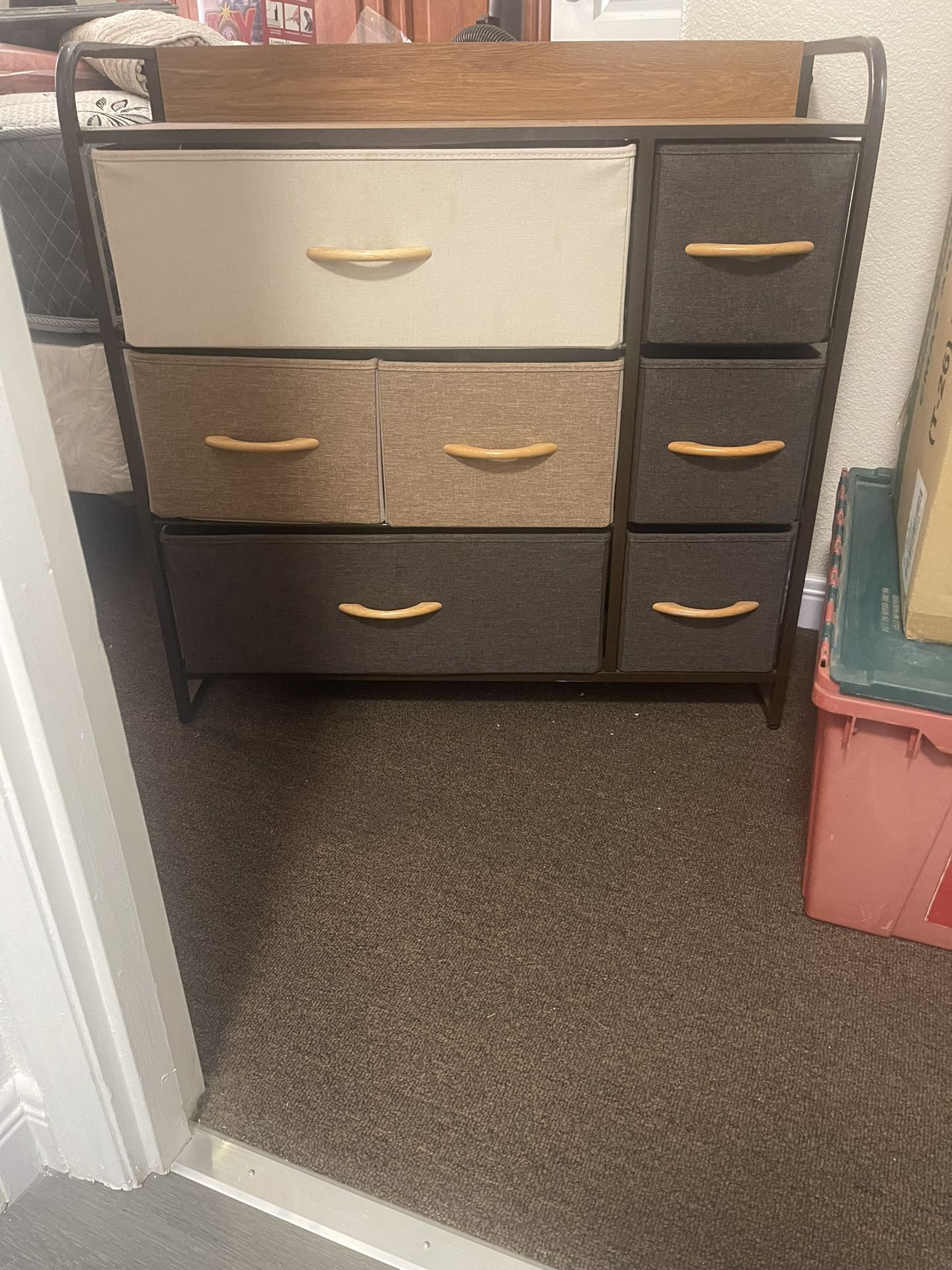 7 Drawer Dresser With Fabric Organizer 
