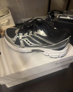 Women’s Sauconys Size 9.5