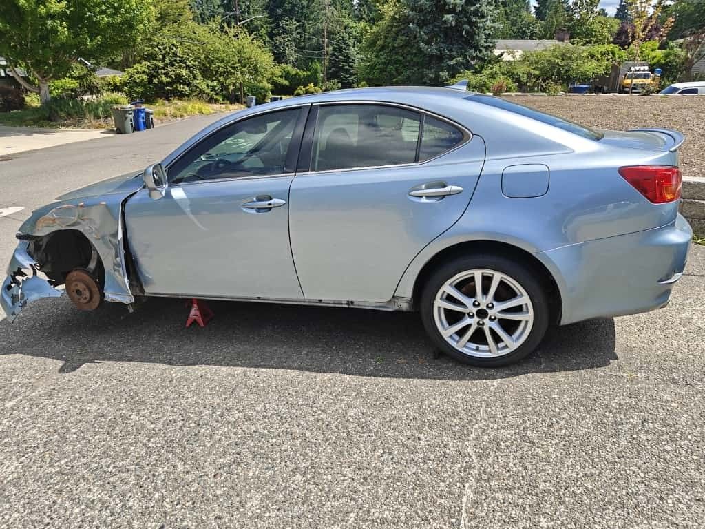 For Parts- 2007 Lexus IS250 RWD