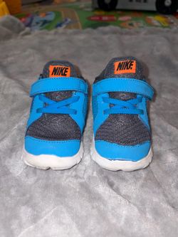 Toddler Nike shoes