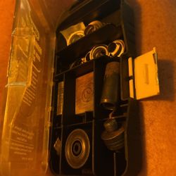 General Gromit tool kit I think it’s complete but has been used