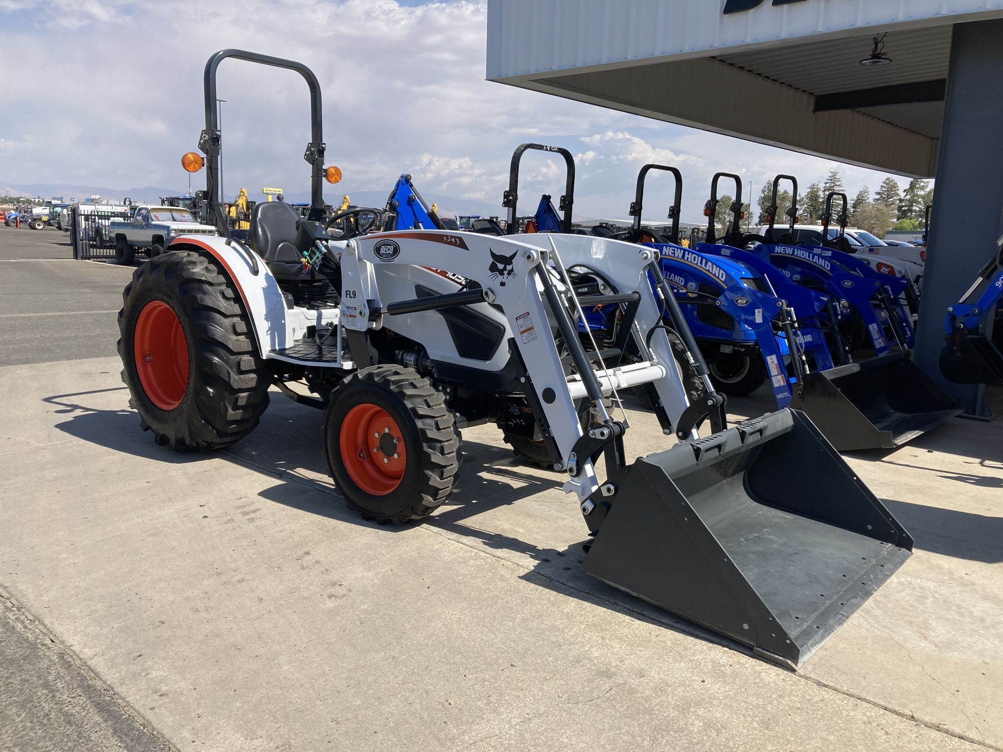 2024 Bobcat CT4058HST Tractor & Loader