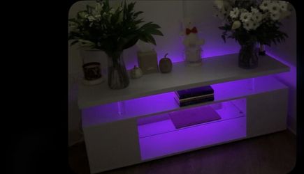 TV Console- BEST OFFER/PICK UP ONLY!