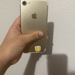 Gold iPhone 7 32GB Factory Unlocked Works Great