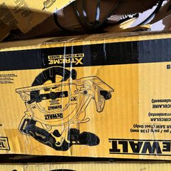 DeWALT Circular Saw