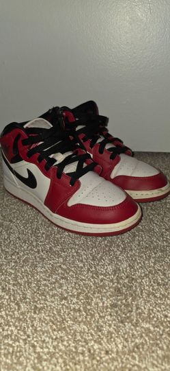 Jordan 1 Chicago Mid 2020