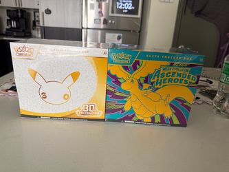 Pokémon ETB 30th anniversary //. Ascended Hero’s ETB